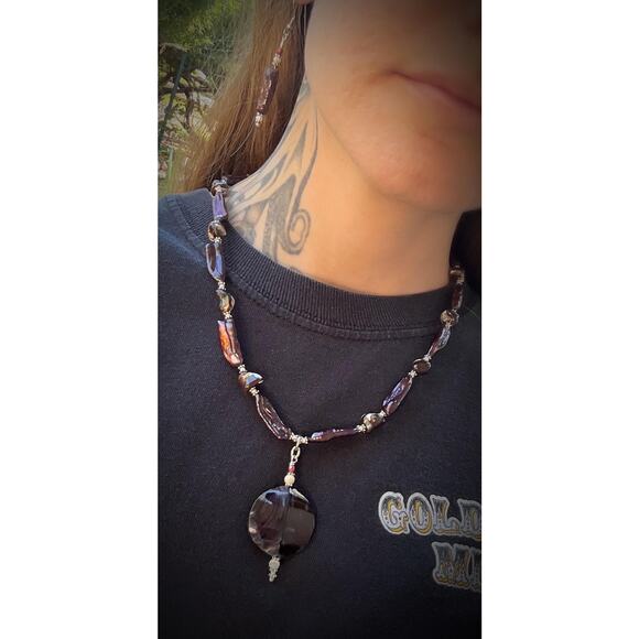 Hand Crafted Red Pearl Sticks Shell Jewelry Set - Picture 3 of 11